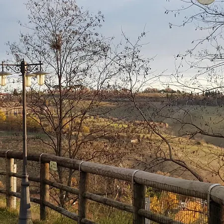 Azienda Agricola Biologica Le Lucciole ברטינורו