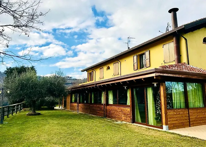 Azienda Agricola Biologica Le Lucciole مزرعة للإقامة *